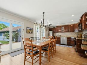 4 Bacon Lane, Babylon NY 11702