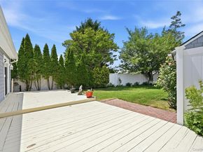 4 Bacon Lane, Babylon NY 11702