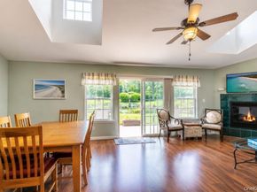 7 Summerfield Lane S 7, Aquebogue NY 11901
