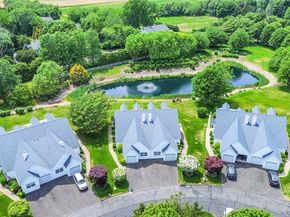 7 Summerfield Lane S 7, Aquebogue NY 11901