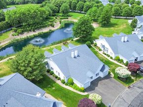 7 Summerfield Lane S 7, Aquebogue NY 11901