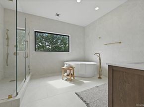 24 Middle Lane, Westbury NY 11590