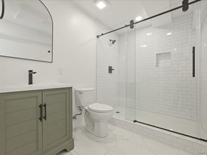 24 Middle Lane, Westbury NY 11590