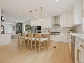 24 Middle Lane, Westbury NY 11590