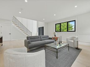 24 Middle Lane, Westbury NY 11590