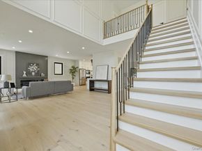 24 Middle Lane, Westbury NY 11590