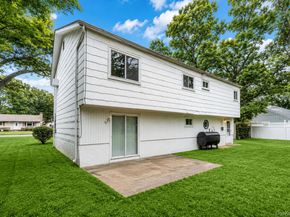 32 Vautrin Avenue, Holtsville NY 11742