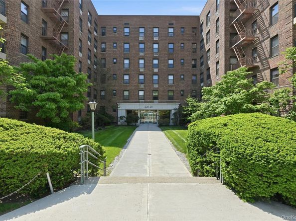 226-26 Union Turnpike 2N, Bayside NY 11364