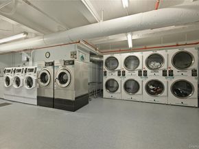 226-26 Union Turnpike 2N, Bayside NY 11364