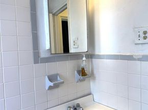 141-24 78th Road 3A, Kew Garden Hills NY 11367