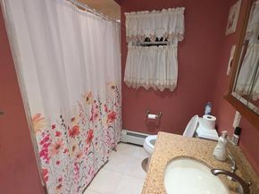 185 Audley Court, Copiague NY 11726