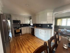 185 Audley Court, Copiague NY 11726