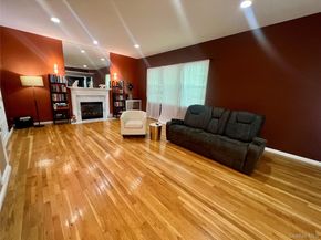 39 Independence Way, Miller Place NY 11764