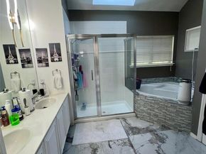 39 Independence Way, Miller Place NY 11764