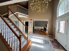 39 Independence Way, Miller Place NY 11764