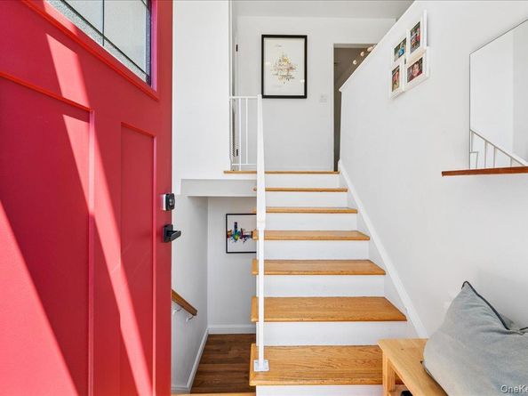 12 Livingston Avenue, Dobbs Ferry NY 10522
