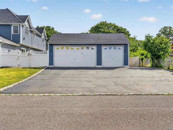 60 Steuben Boulevard, Nesconset NY 11767