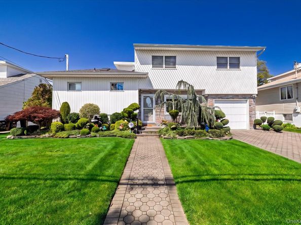 3495 Bayfield Boulevard, Oceanside NY 11572