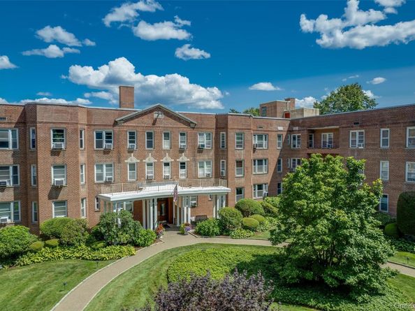 2 Overlook Road 3A6, White Plains NY 10605