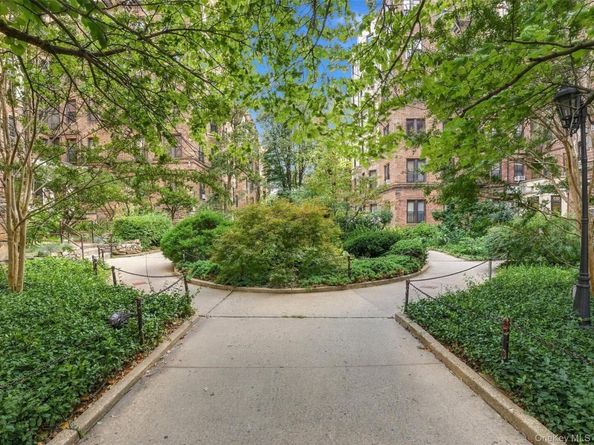 754 Brady Avenue 303, Bronx NY 10462