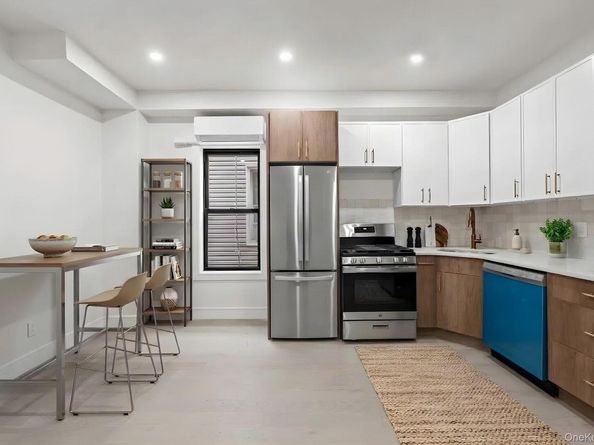 1024 E 226th Street, Bronx NY 10466
