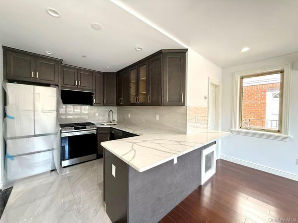 9-24 129th Street, College Point NY 11356