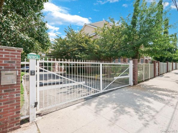 1 Patricia Lane 305, Bronx NY 10465