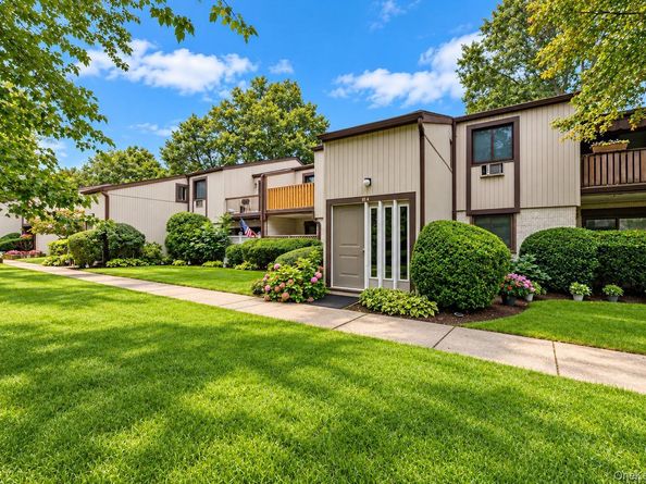 85 Richmond Boulevard 1A, Ronkonkoma NY 11779