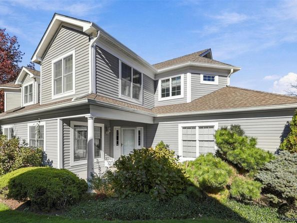 81 Club Pointe Drive, White Plains NY 10605