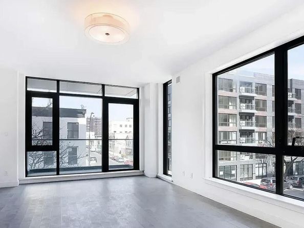 41-04 27th Street 4, Long Island City NY 11101