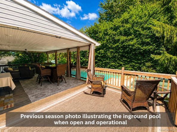2 RUTH Place, Glen Head NY 11545