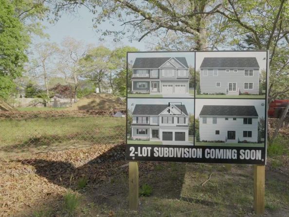 104 Schoolhouse Road, East Islip NY 11730