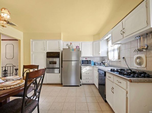 32-32 Plunkett Avenue, Far Rockaway NY 11691
