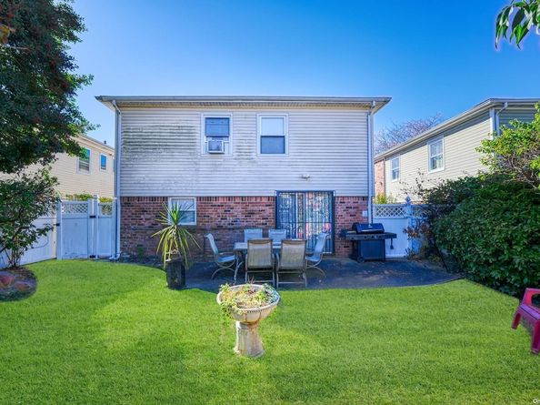 32-32 Plunkett Avenue, Far Rockaway NY 11691