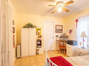 10 Acorn Path, Baiting Hollow NY 11933