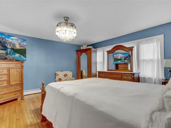 128-35 Brookville Boulevard, Rosedale NY 11422