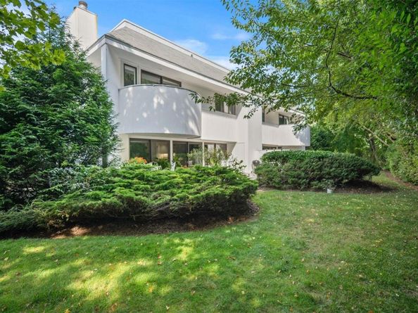 3 Reed Pond Court 3, Water Mill NY 11976