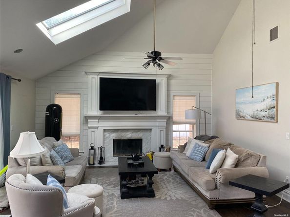 22 Drew Drive, Eastport NY 11941