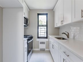 112-24 Northern Boulevard 2E, Corona NY 11368