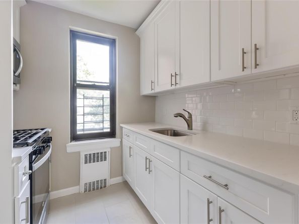 112-24 Northern Boulevard 2E, Corona NY 11368