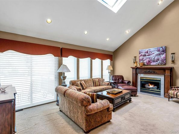31 Daffodil Drive, Farmingdale NY 11735