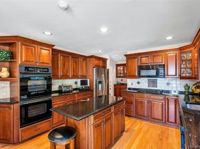 31 Daffodil Drive, Farmingdale NY 11735