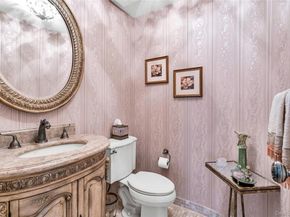 31 Daffodil Drive, Farmingdale NY 11735