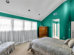 31 Daffodil Drive, Farmingdale NY 11735