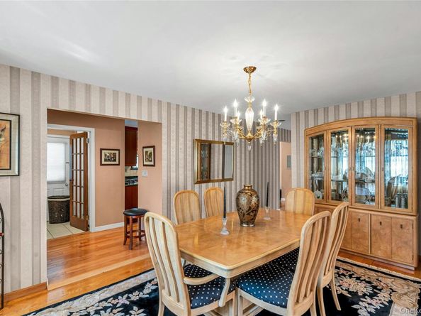 31 Daffodil Drive, Farmingdale NY 11735