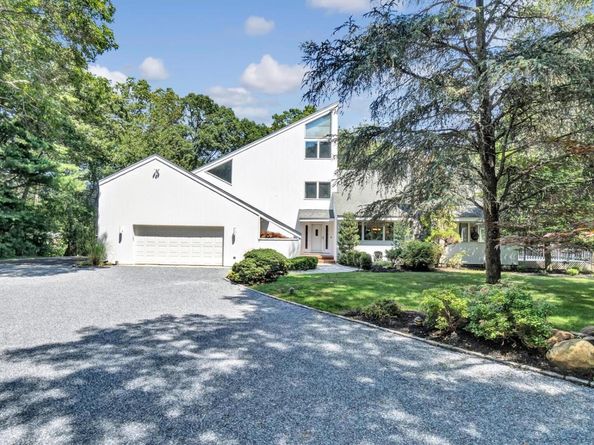 80 Inlet View E Path, East Moriches NY 11940