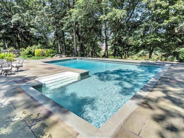 80 Inlet View E Path, East Moriches NY 11940