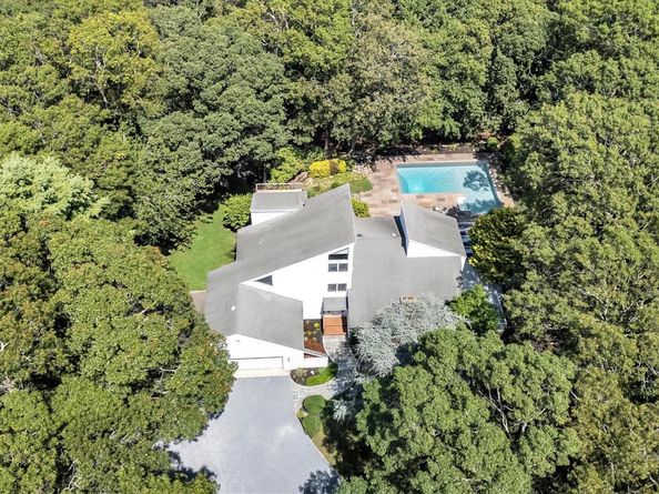 80 Inlet View E Path, East Moriches NY 11940