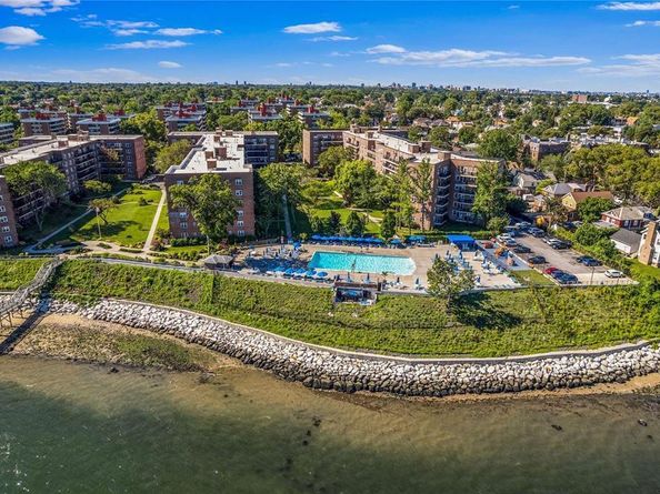 162-21 Powells Cove Boulevard 3D, Beechhurst NY 11357