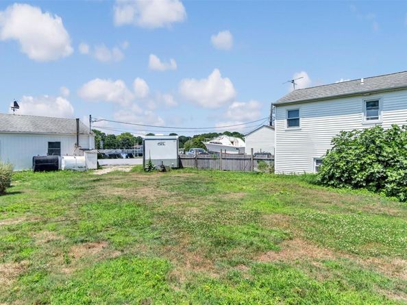74 Foster Avenue, Hampton Bays NY 11946